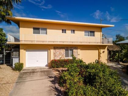 Big Kahuna 5bed/4bath updated home with private pool & dockage - image 11