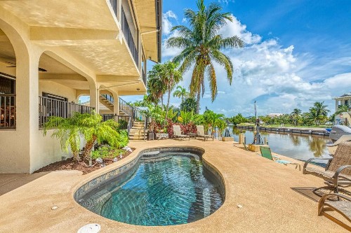 Sombrero Beach Retreat - image 1