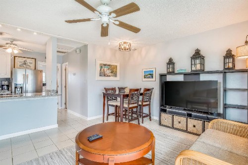 98th Street Retreat - image 6