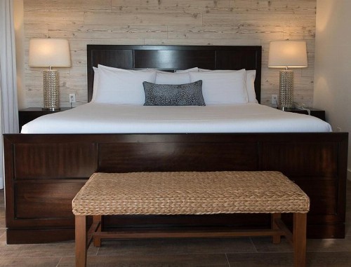 Friendly Tropical Resort Suite and Marina in Marathon - One Bedroom #1 - image 9