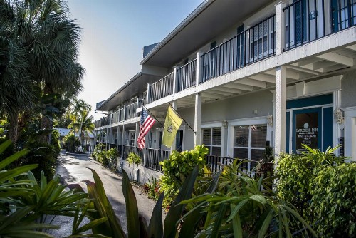 Marco Island Lakeside Inn - image 16