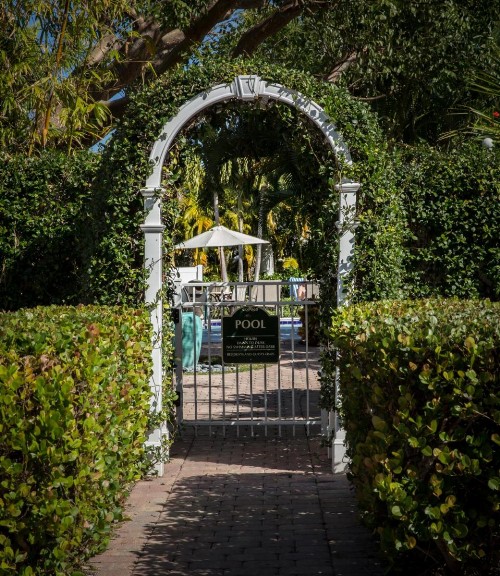 Olde Marco Island Inn and Suites - image 16