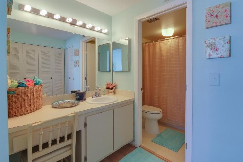 Seaview Court - image 12