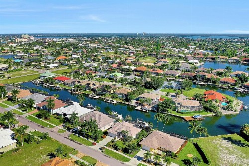 Serenity On The Water - 3 Bedroom Vacation Home On Marco Island - image 10