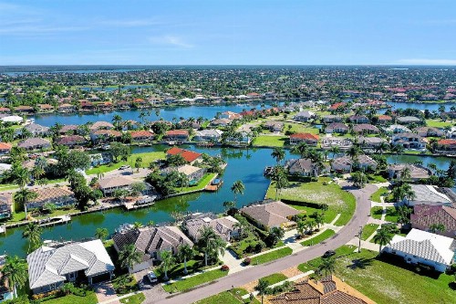 Serenity On The Water - 3 Bedroom Vacation Home On Marco Island - image 8