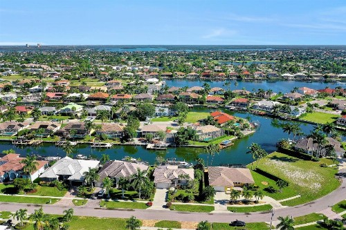 Serenity On The Water - 3 Bedroom Vacation Home On Marco Island - image 9