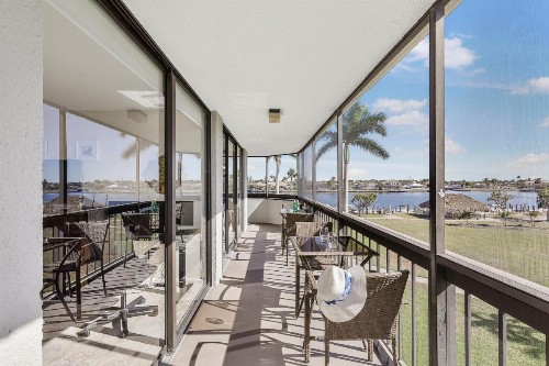 South Seas East C-307 - image 22