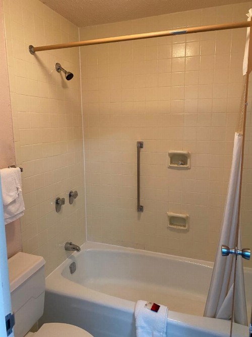 America's Best Value Inn - image 23