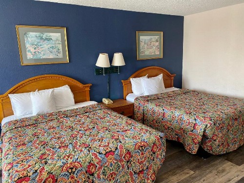 America's Best Value Inn - image 25