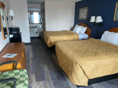 America's Best Value Inn - image 27