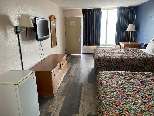 America's Best Value Inn - image 34
