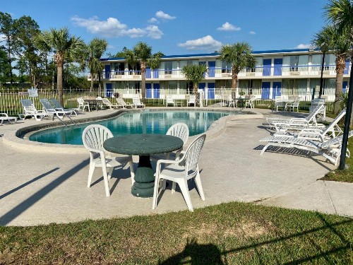 America's Best Value Inn - image 37