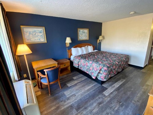 America's Best Value Inn - image 38