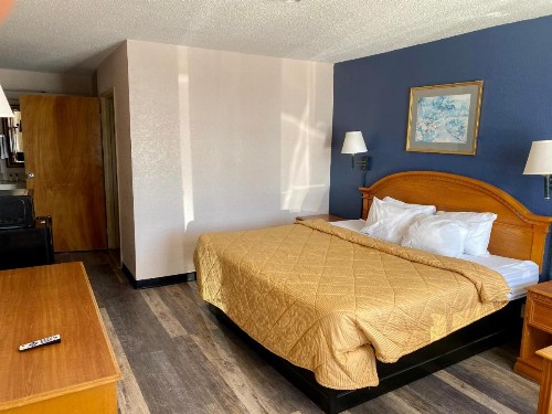 America's Best Value Inn - image 45