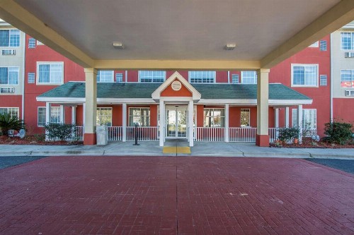 Econo Lodge Inn & Suites - Marianna - image 13