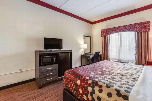 Econo Lodge Inn & Suites - Marianna - image 30