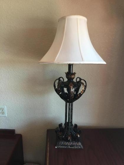 Best Value Inn Motel Sandusky - image 7