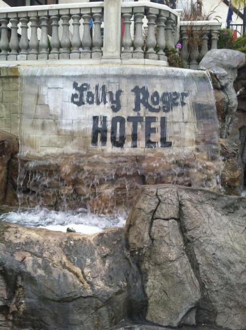 Jolly Roger Hotel - image 13