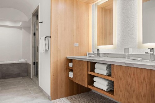 Marina del Rey Marriott - image 23