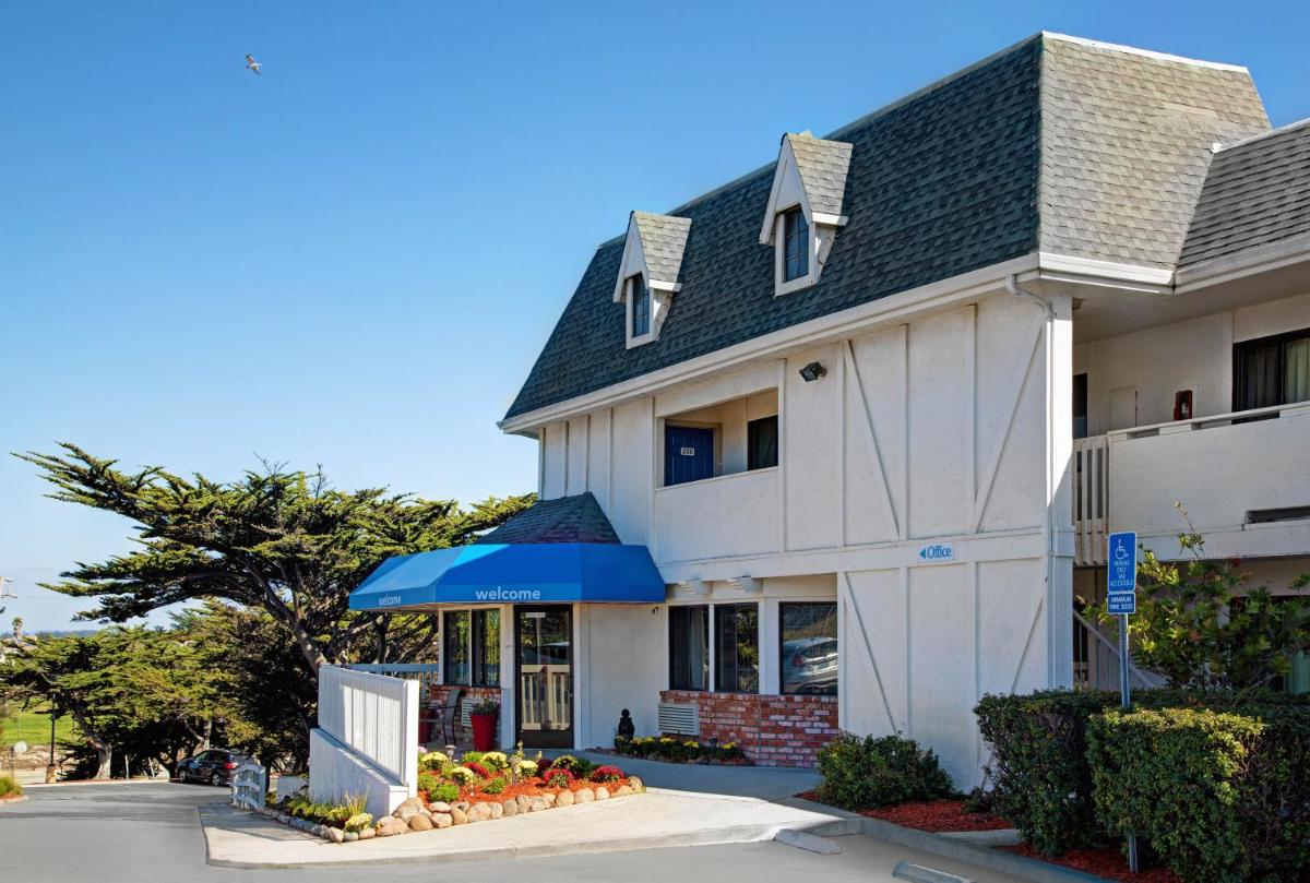 Motel 6-Marina CA - Monterey - main image