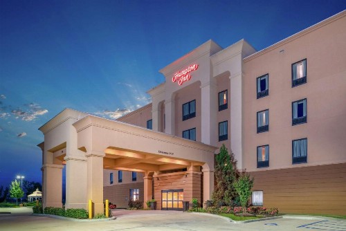 Hampton Inn Marion - image 4