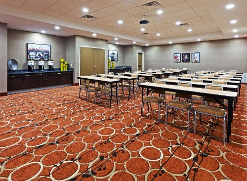 Hampton Inn Marion - image 6