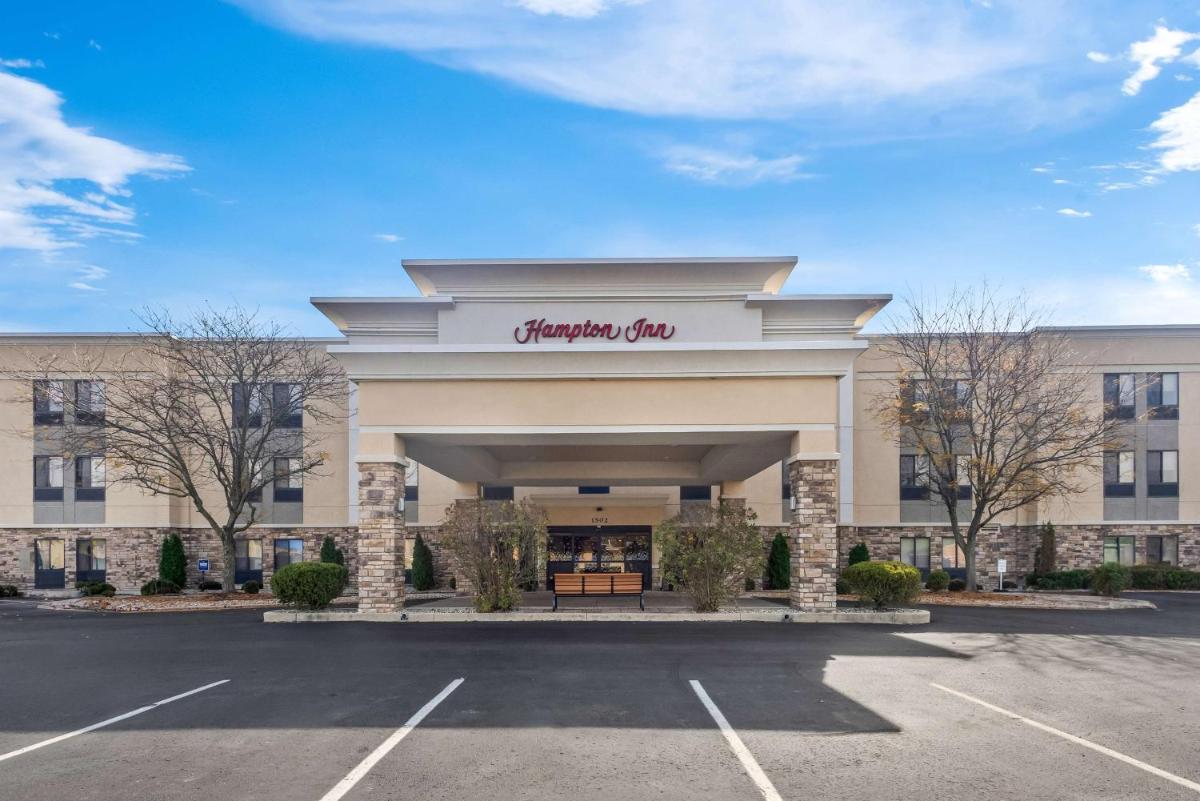 Hampton Inn Marion - main image