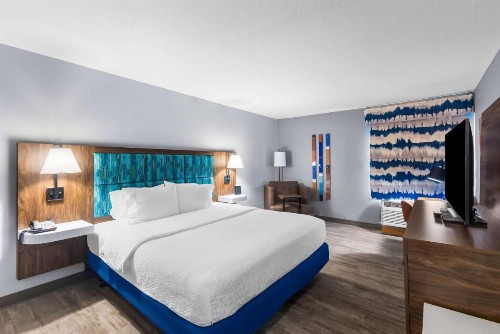 Hampton Inn Marion - image 29