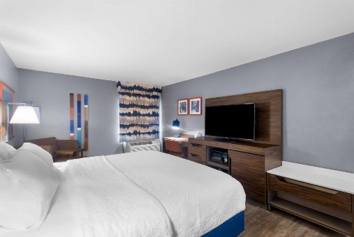 Hampton Inn Marion - image 30
