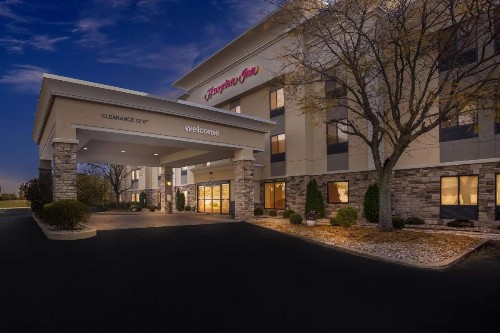Hampton Inn Marion - image 44