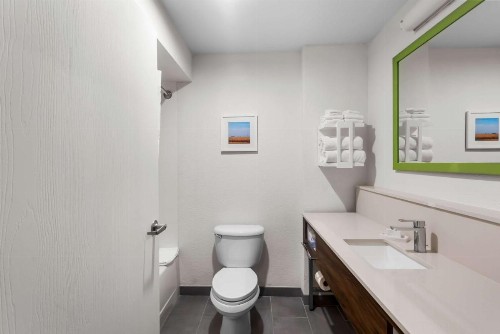 Hampton Inn Marion - image 49