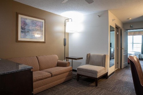 FairBridge Inn & Suites Marion - image 17