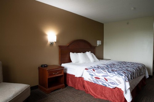 FairBridge Inn & Suites Marion - image 33