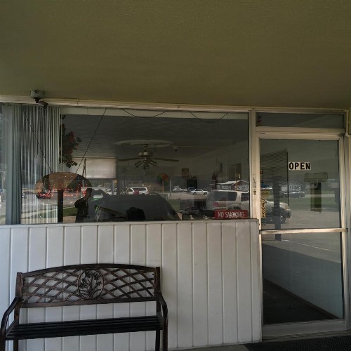 Gray Plaza Motel Marion IL - image 10