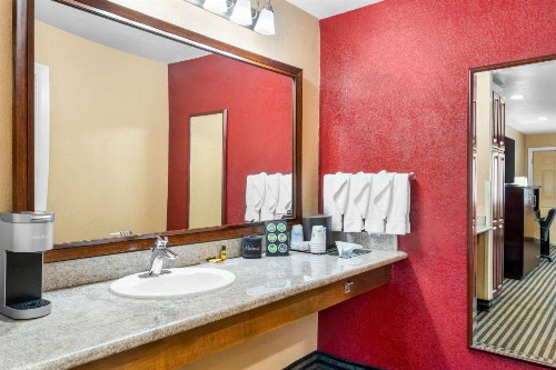 Best Western Plus Yosemite Way Station - image 29
