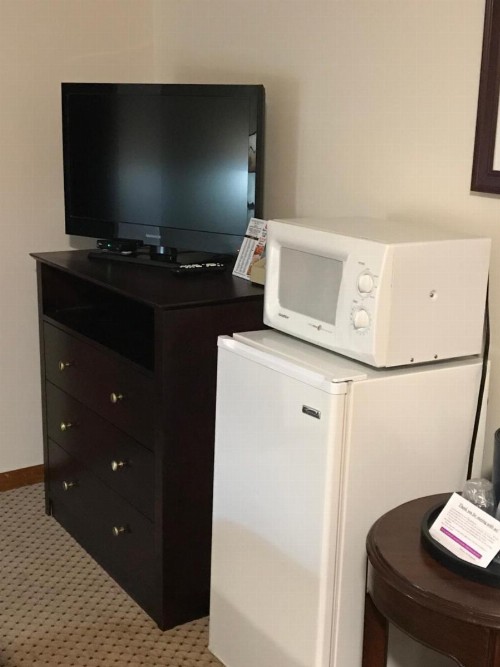 Brentwood Motor Inn - image 29