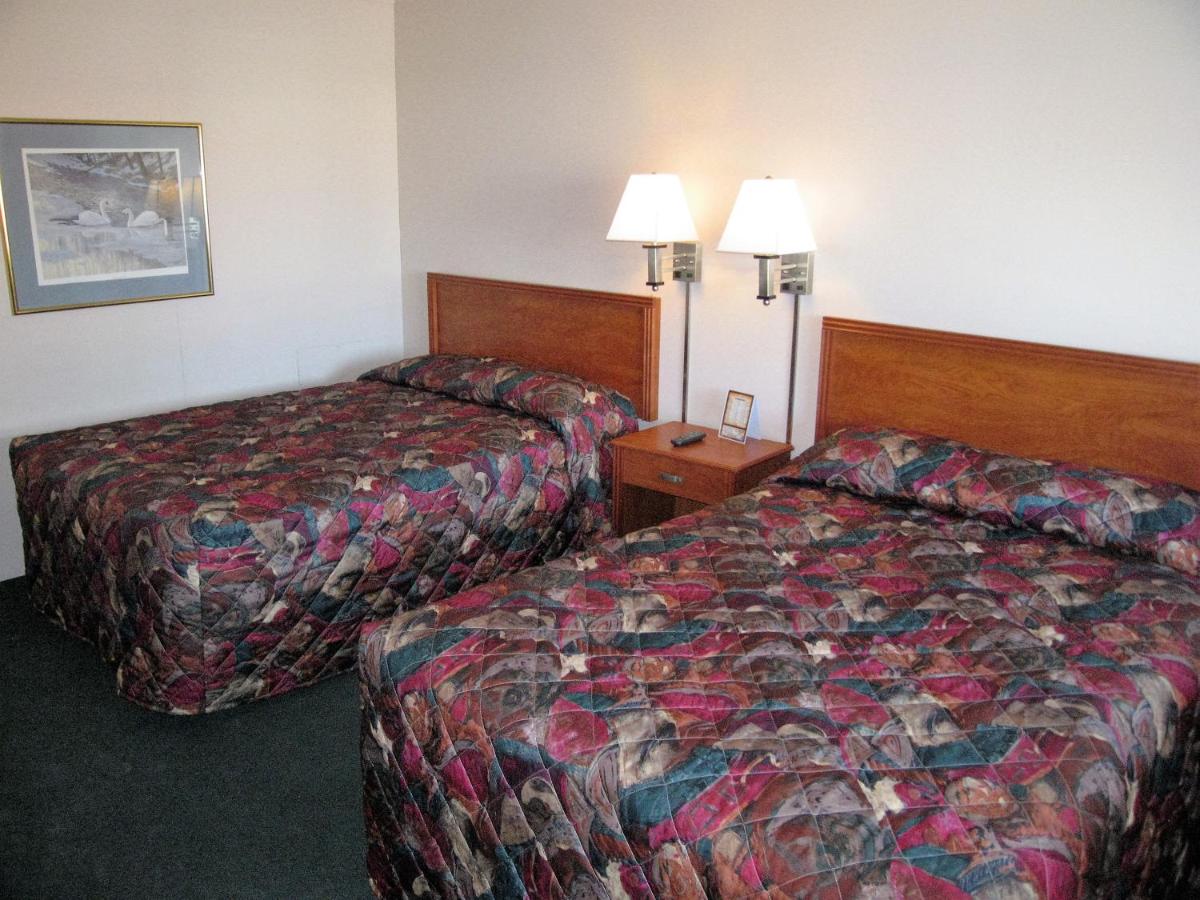 Travelers Lodge Marshall - image 7