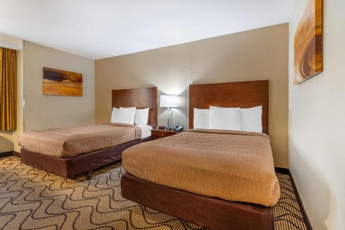 Best Western John Muir Inn - image 19