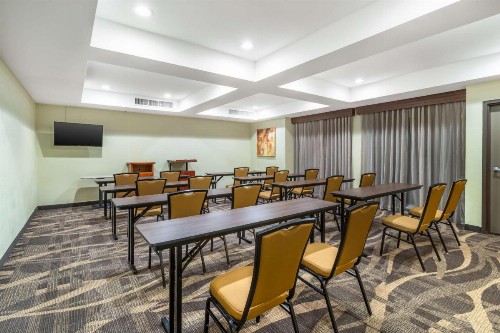 Best Western John Muir Inn - image 20