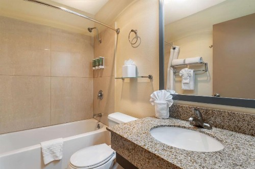 Best Western John Muir Inn - image 23