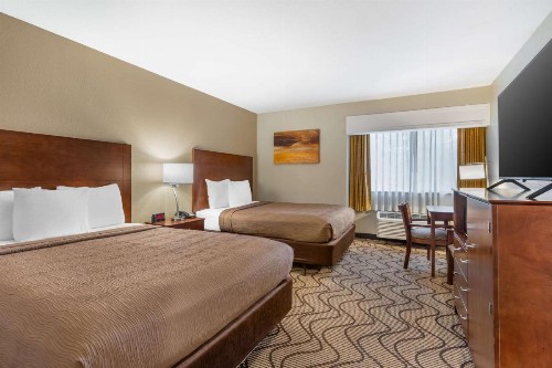 Best Western John Muir Inn - image 25