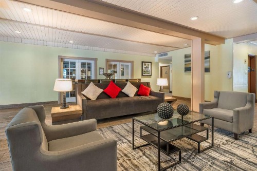 Best Western John Muir Inn - image 41