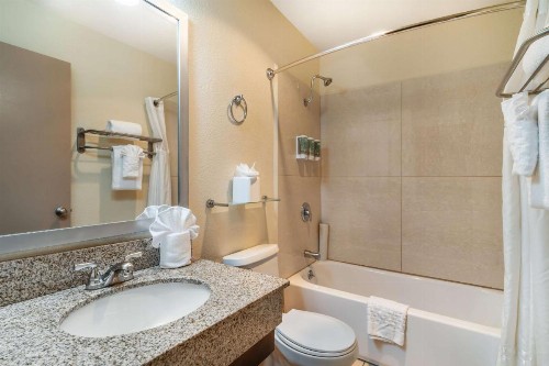Best Western John Muir Inn - image 7