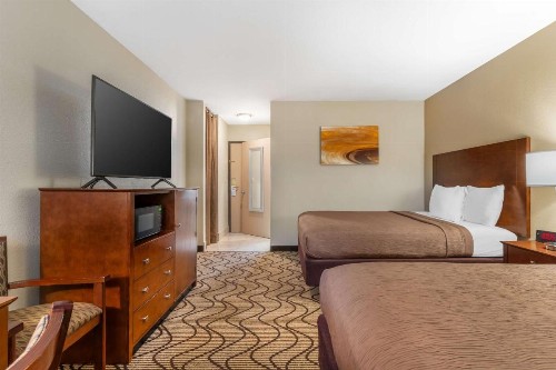 Best Western John Muir Inn - image 8