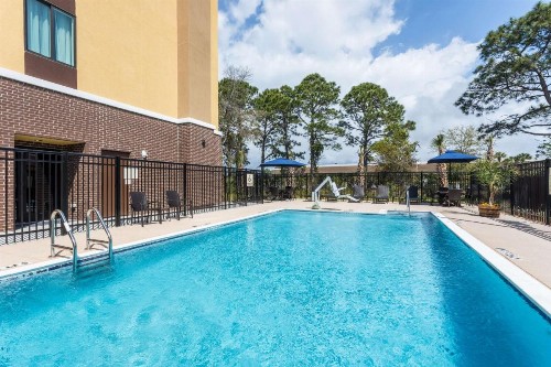 Hampton Inn & Suites Mary Esther-Fort Walton Beach Fl - image 2