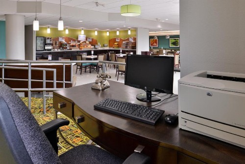 Holiday Inn Express St. Louis Airport - Riverport - image 15