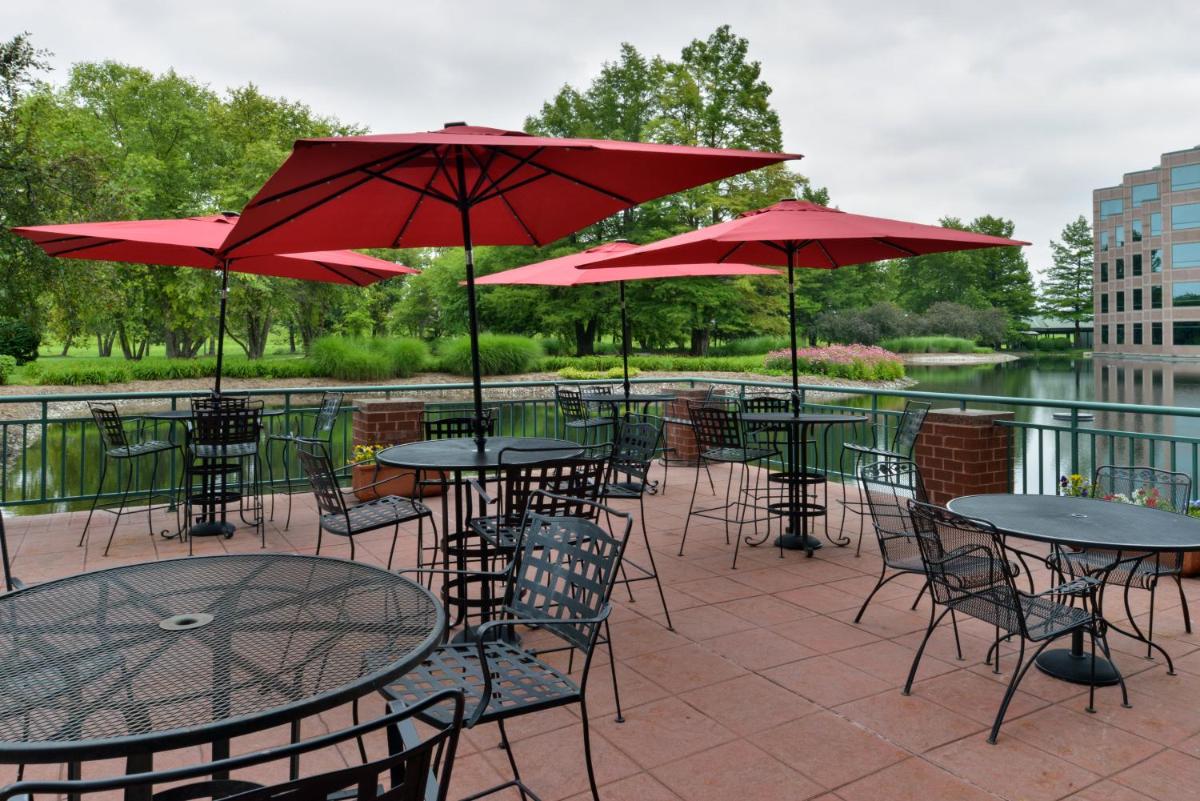 Holiday Inn Express St. Louis Airport - Riverport - image 3