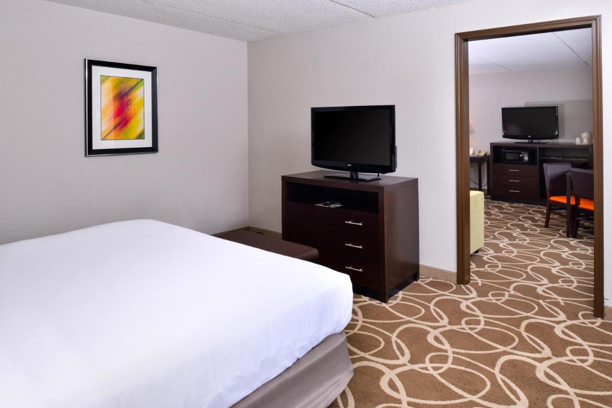 Holiday Inn Express St. Louis Airport - Riverport - image 4