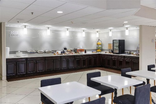 Holiday Inn Express St. Louis Airport - Riverport - image 42