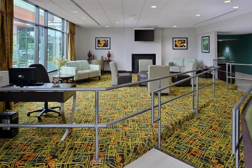 Holiday Inn Express St. Louis Airport - Riverport - image 9